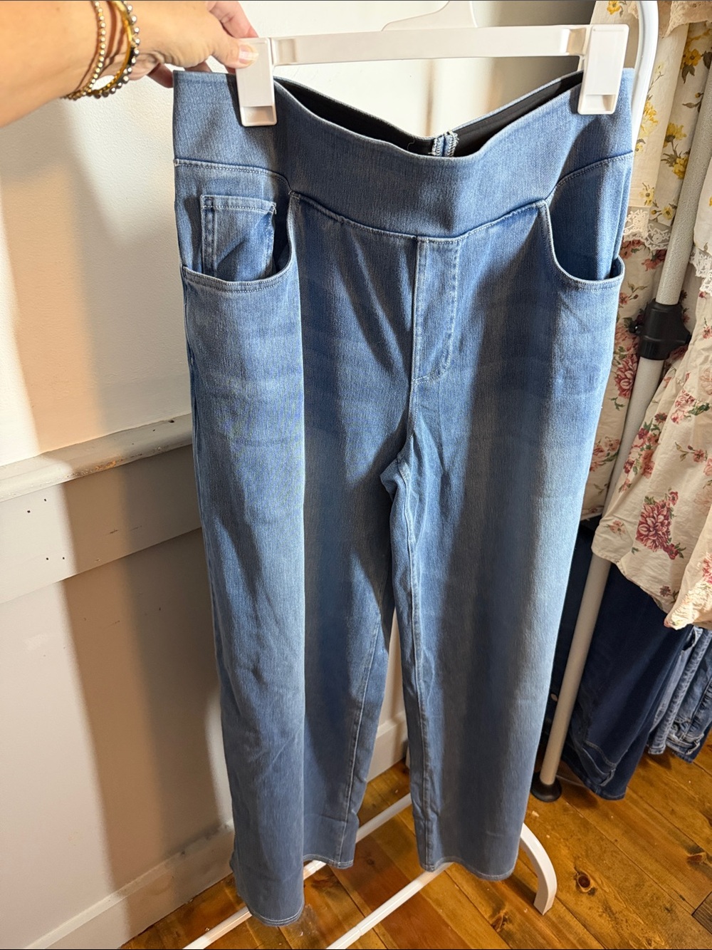 Halara Light Blue Women's Pull-On Jeans